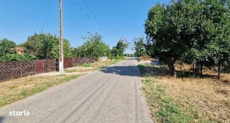 Casă cu 2 camere cu Teren 816 Mp în Curcani