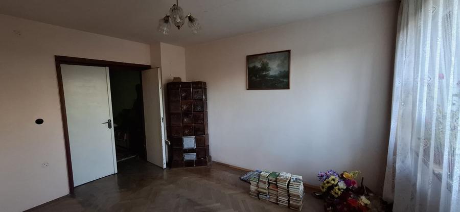 Apartament cu 2 camere semidecomandat în Piața Armatei