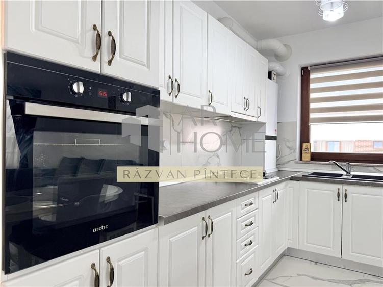 Apartament cu 3 camere decomandat, mobilat în Păulești