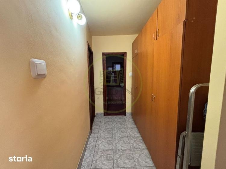 Apartament cu 3 camere decomandat în George Enescu