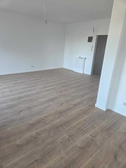 Garsonieră decomandată în Nord