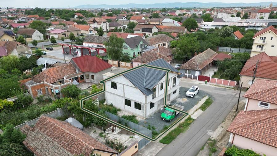 Duplex cu 3 camere cu Canalizare în Vladimirescu