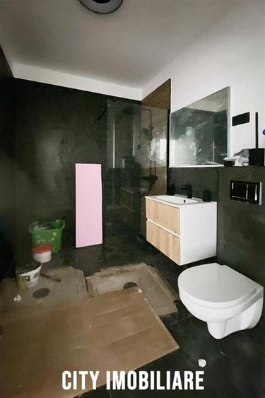 Apartament cu 2 camere semidecomandat în Florești