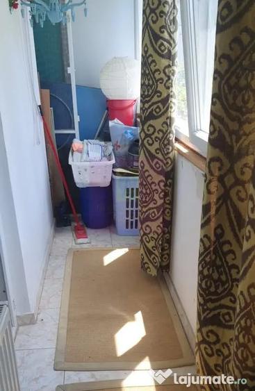Apartament cu 3 camere decomandat în Morarilor
