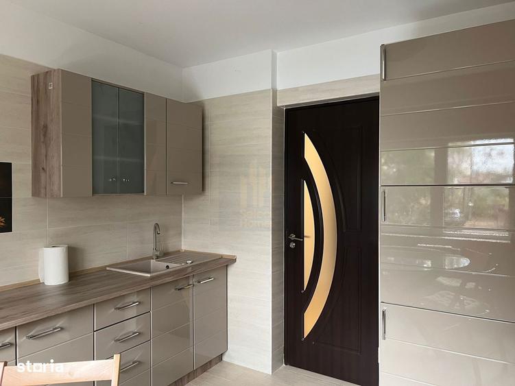 Apartament cu 3 camere decomandat, mobilat în Victoriei
