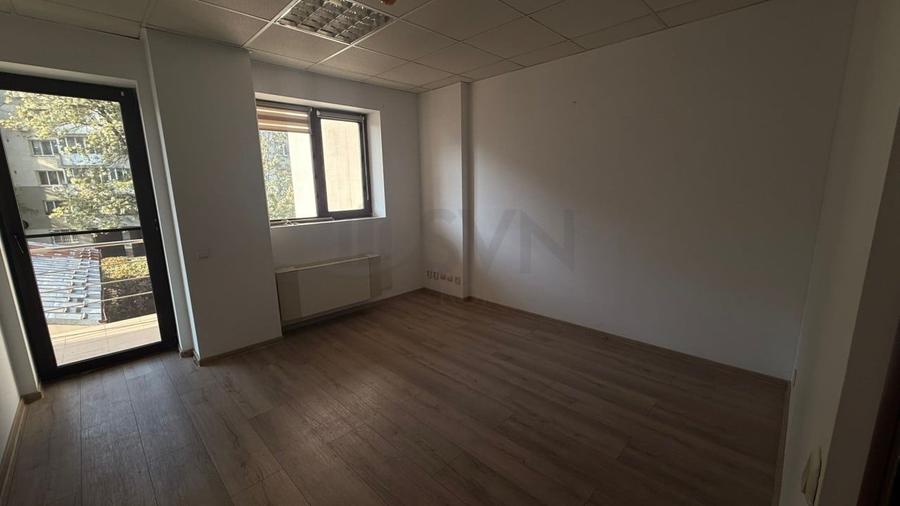 Birou, de 650 mp, în Grivița