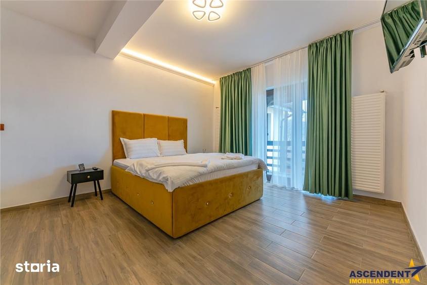 Casă cu 8 camere cu Teren 1100 Mp în Sohodol