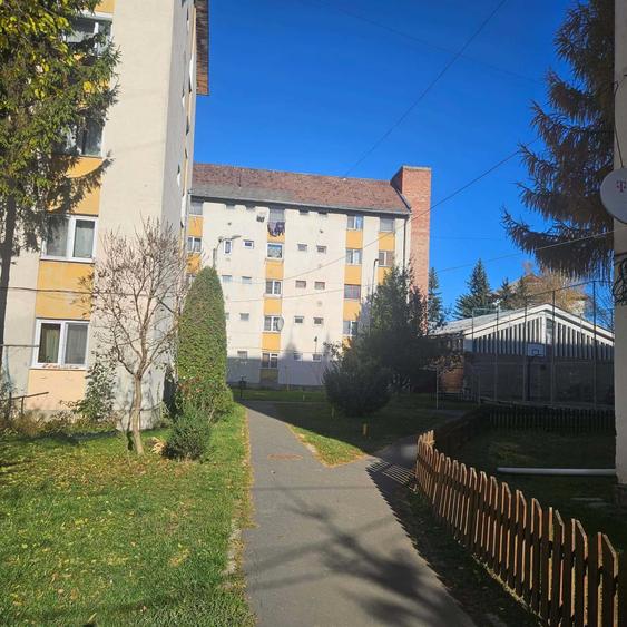 Apartament 3 camere, etaj 2, zona linistita, bloc din caramida, Cartier Tudor - Miercurea Ciuc - 3
