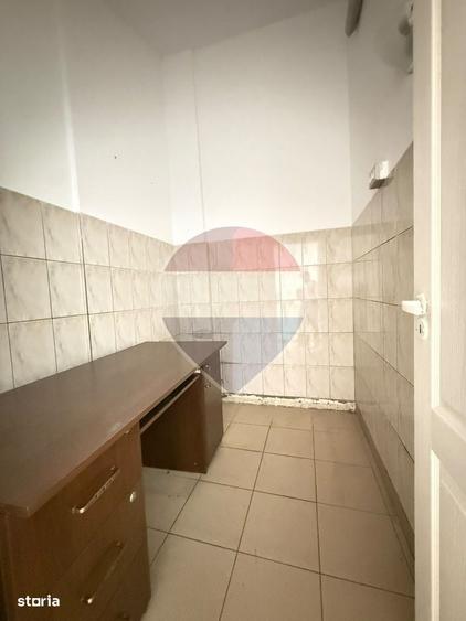Spațiu comercial, de 35 mp, în Central