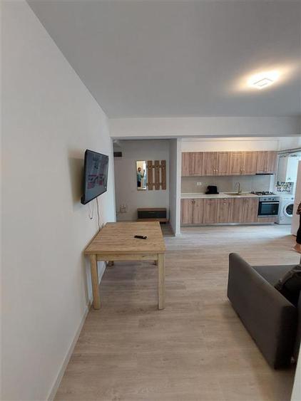 Apartament cu 2 camere decomandat în Serele Vișoianu