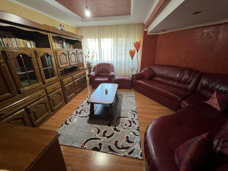 Apartament cu 2 camere decomandat în George Enescu