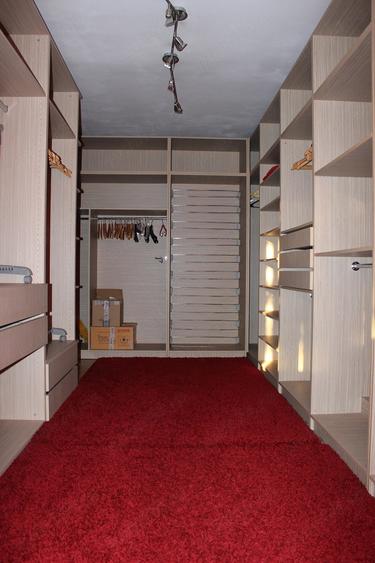 Vanzare apartament 4 camere, zona Lipovei - 1