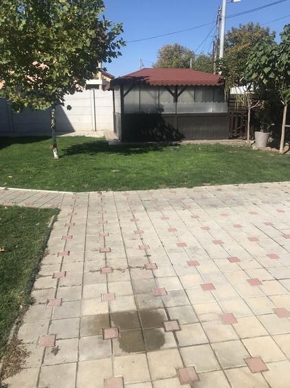 Casă cu 4 camere în Bâcu