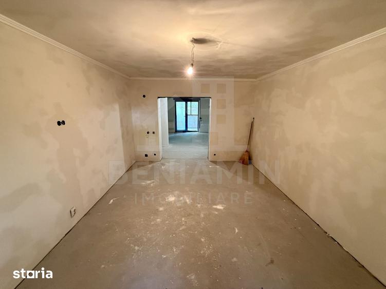 Apartament cu 3 camere decomandat în Brazda lui Novac