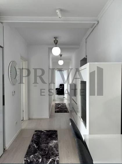 Apartament cu 3 camere, mobilat în Giroc