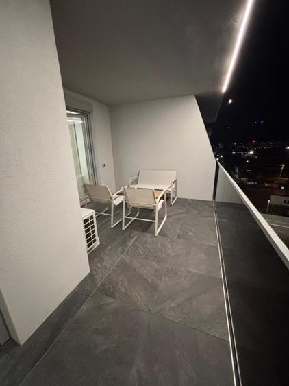 Apartament cu 2 camere decomandat, mobilat în Iris