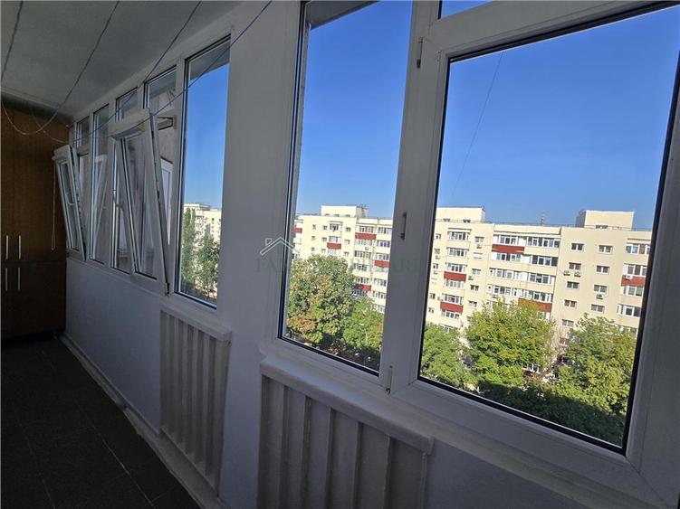 Apartament cu 3 camere decomandat, mobilat în Brâncoveanu