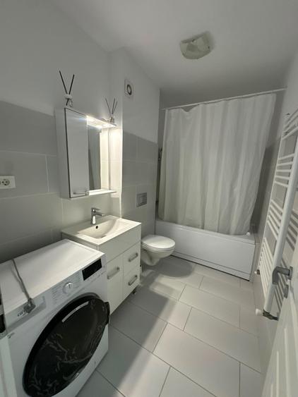 Apartament cu 2 camere semidecomandat în Frumoasa