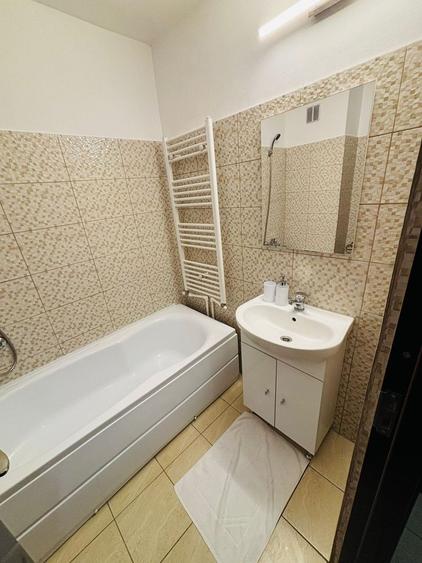 Garsonieră decomandată în Hipodrom