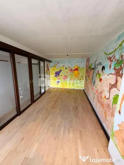 Apartament cu 4 camere decomandat în Crângași