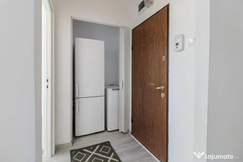 Apartament cu 2 camere semidecomandat în Gara de Nord