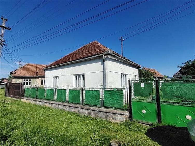Casă individuală cu 3 camere cu Garaj în Chileni