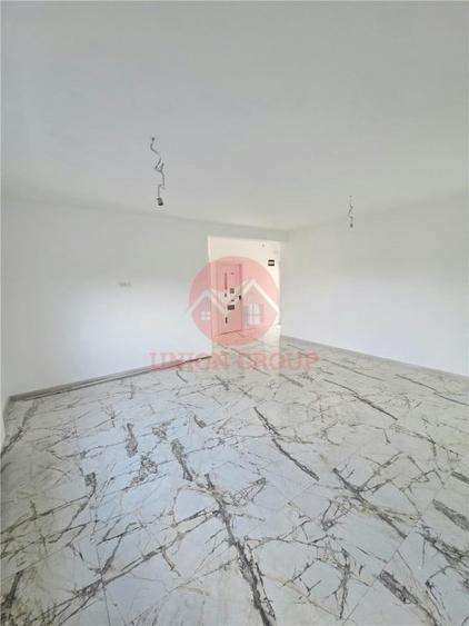 Casă cu 3 camere cu Teren 411 Mp în Valu lui Traian