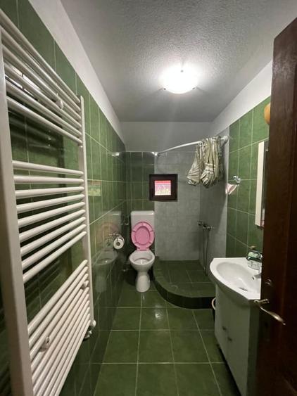 Hotel/Pensiune, de 200 mp, în Firiza