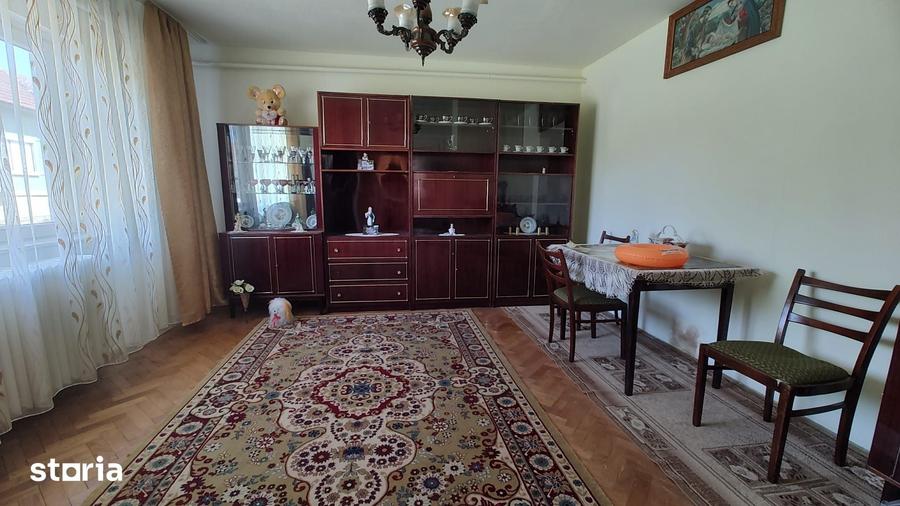De vanzare casa in satul Carpinis - 6