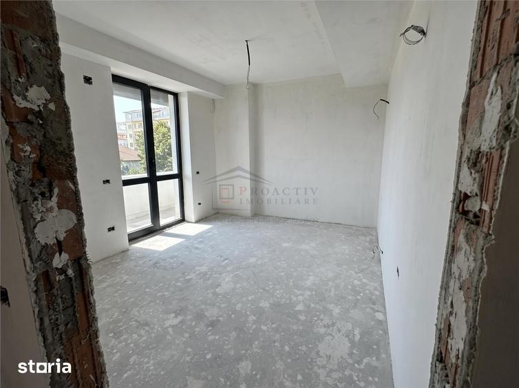 Apartament cu 3 camere în Obcini