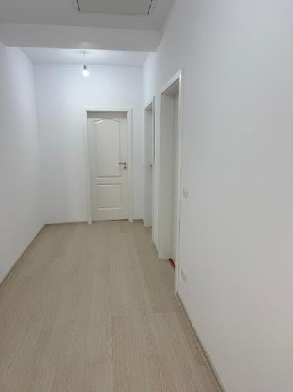 Casă individuală cu 4 camere cu Canalizare în Giroc