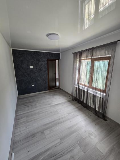 Casă cu 2 camere în Central