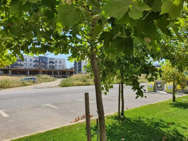 Apartament cu 3 camere decomandat în Theodor Pallady