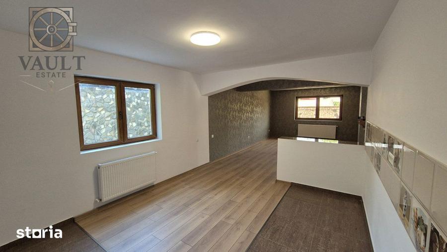 Casă cu 9 camere cu Teren 510 Mp în Crevedia