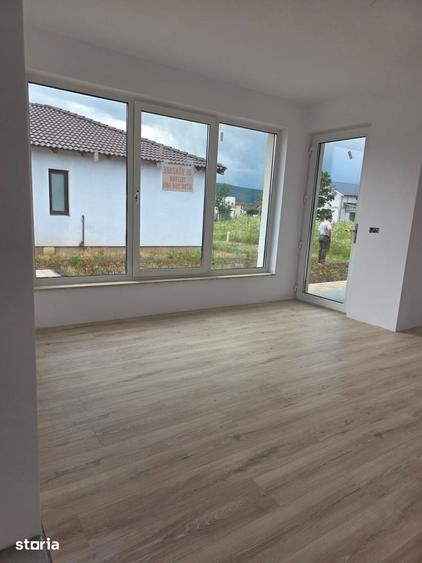 Casă cu 4 camere cu Teren 430 Mp în Central