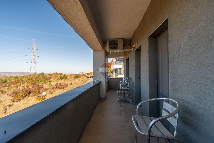 Apartament cu 1.5 camere de vanzare, 40 mp + terasa 12mp, Parcare