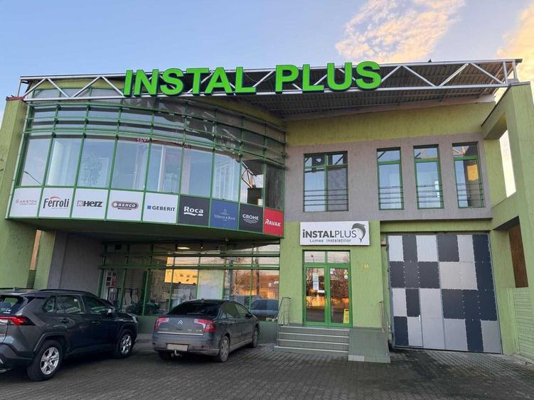 Spațiu comercial, de 800 mp, în Central