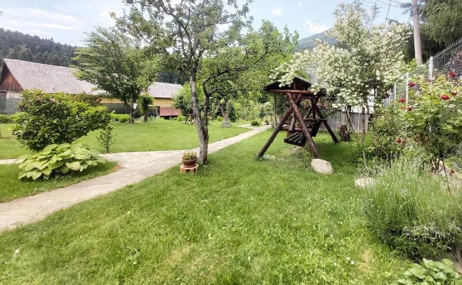 Casă cu 6 camere cu Teren 1905 Mp în Cheia