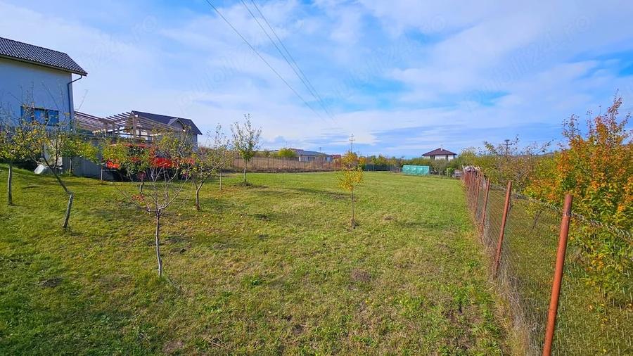 Teren de 1132 mp, în Chinteni
