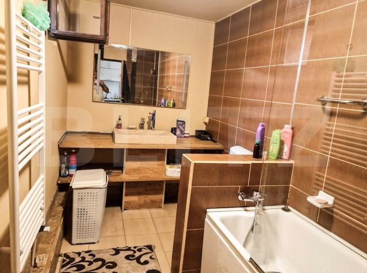 Casă individuală cu 3 camere cu Canalizare în Răscruci