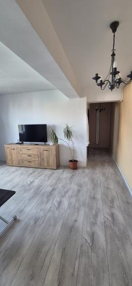Apartament cu 2 camere decomandat în Energia