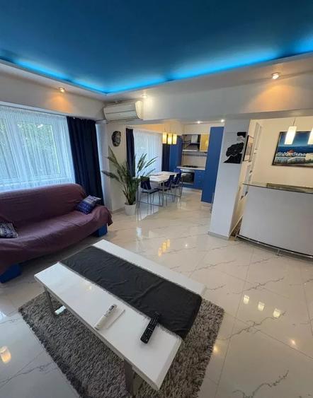 Apartament cu 3 camere decomandat, mobilat în Unirii