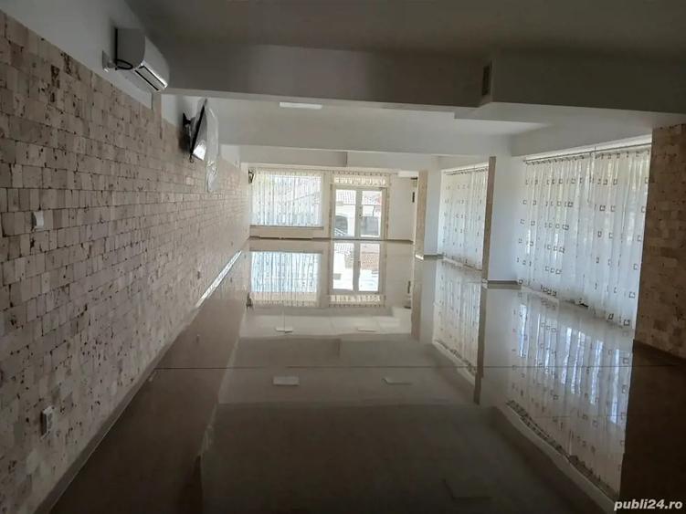 Spațiu comercial, de 150 mp, în Mangalia