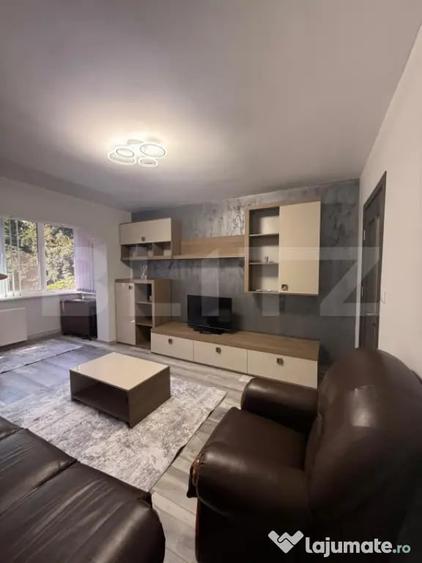 Apartament cu 3 camere decomandat în Dâmbu Pietros