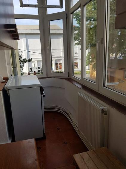 Garsonieră decomandată în Central