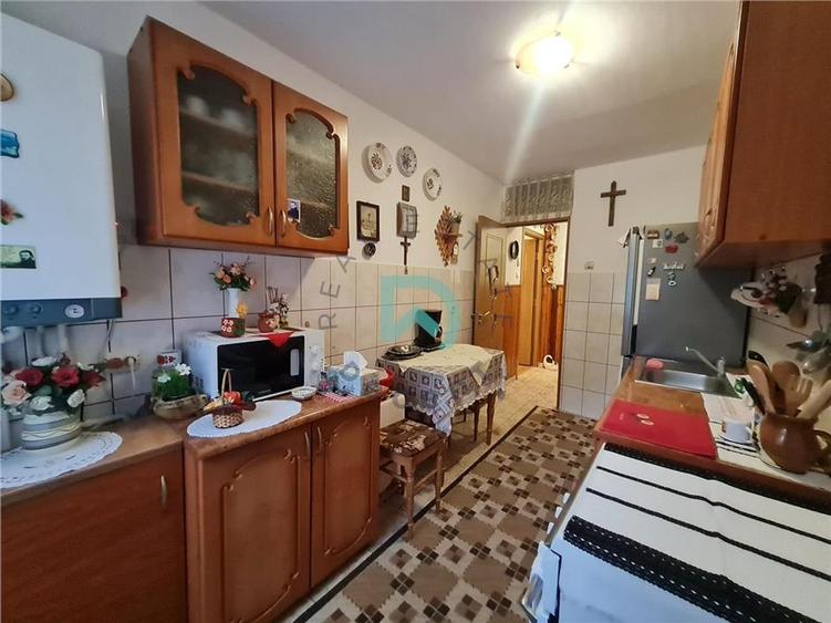 Apartament cu 2 camere decomandat, mobilat în Răcădău