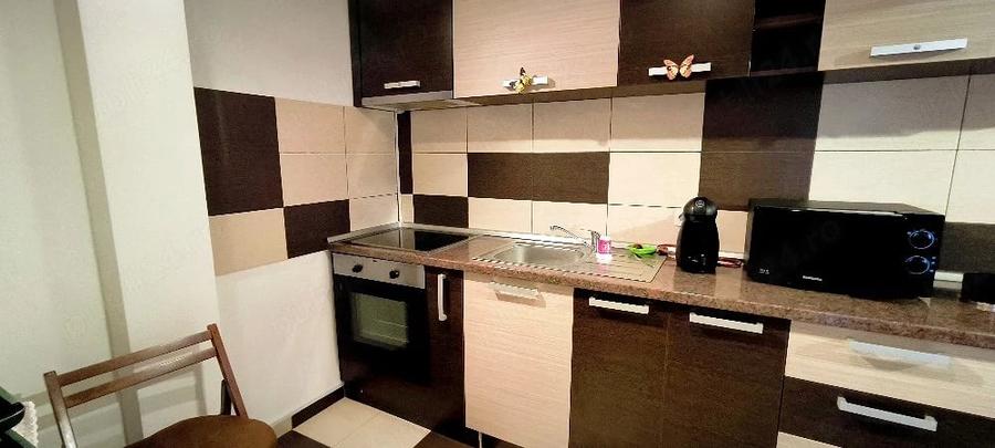 Apartament cu 2 camere decomandat în Calea București
