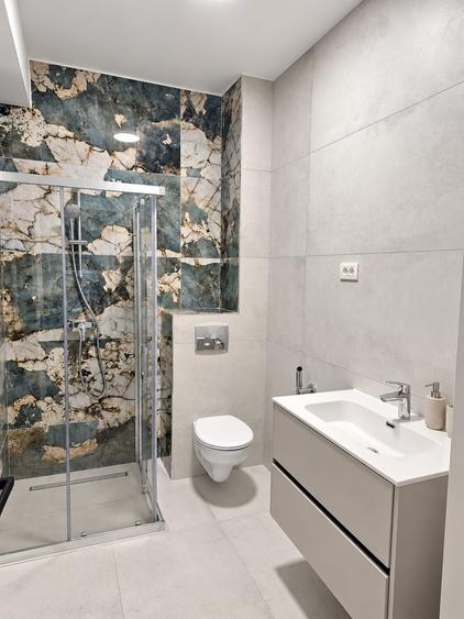 Apartament cu 3 camere, mobilat în Universitate