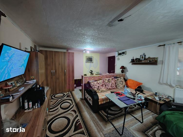Casă cu 3 camere cu Teren 320 Mp în Colibași