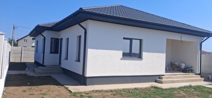 Casă cu 3 camere în Cumpăna